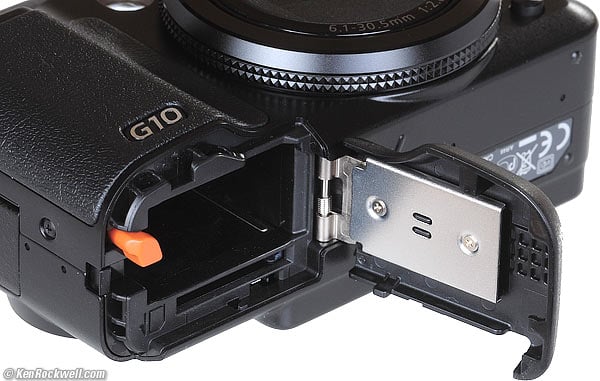 Canon G10 card door