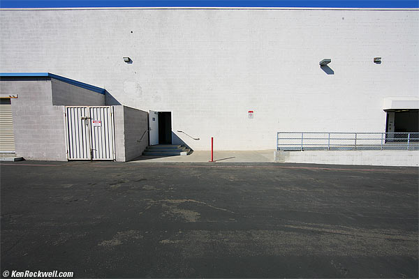 Canon 14mm wall distortion