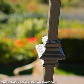 Canon 35mm IS Bokeh