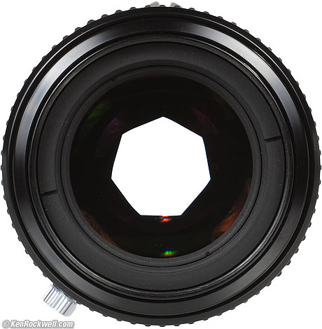 Nikon 105mm f/2.8