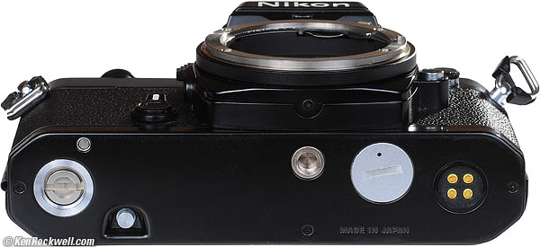 Nikon FE bottom