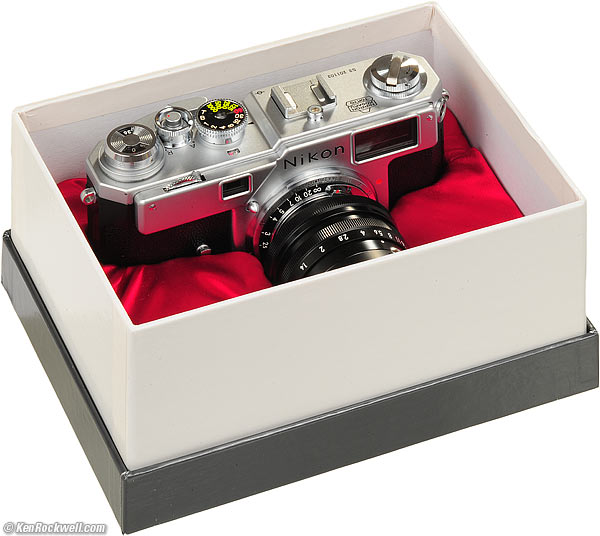 Outer box, Nikon S3 Year 2000