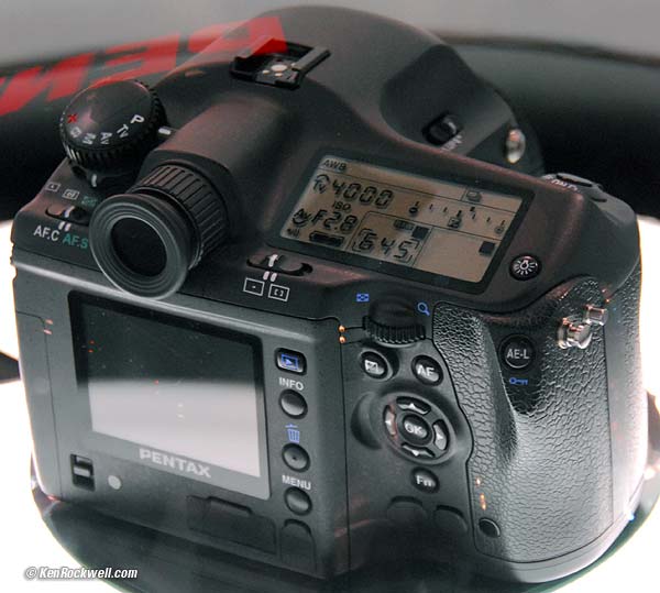 pentax D645 back