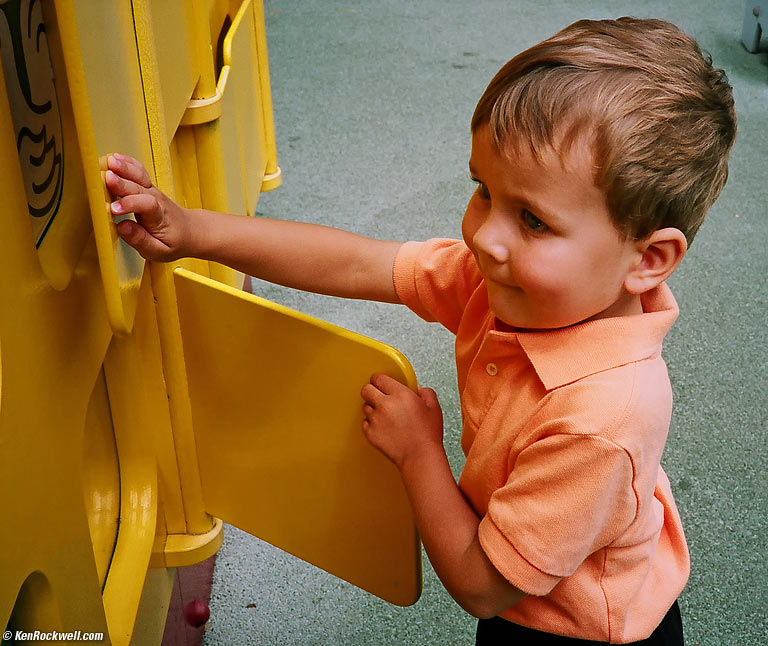 Ryanopens doors at legoland