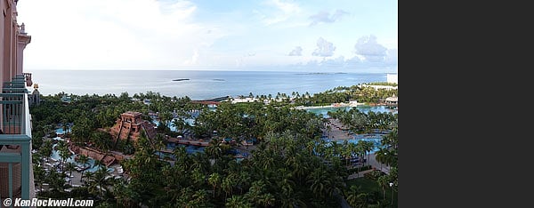 Panoramic photo of Atlantis resort, Bahamas