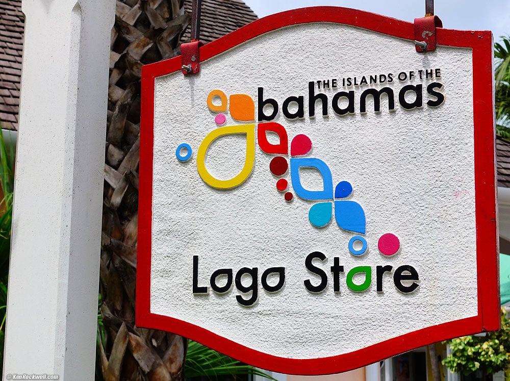 Bahamas Logo Store, Nassau