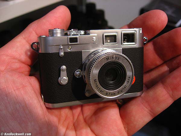 Leica IIIf by Minox