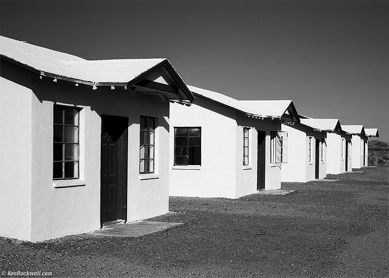 Roy's Motel