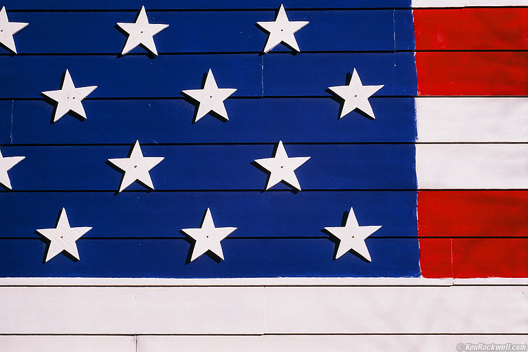 HOUSE FLAG