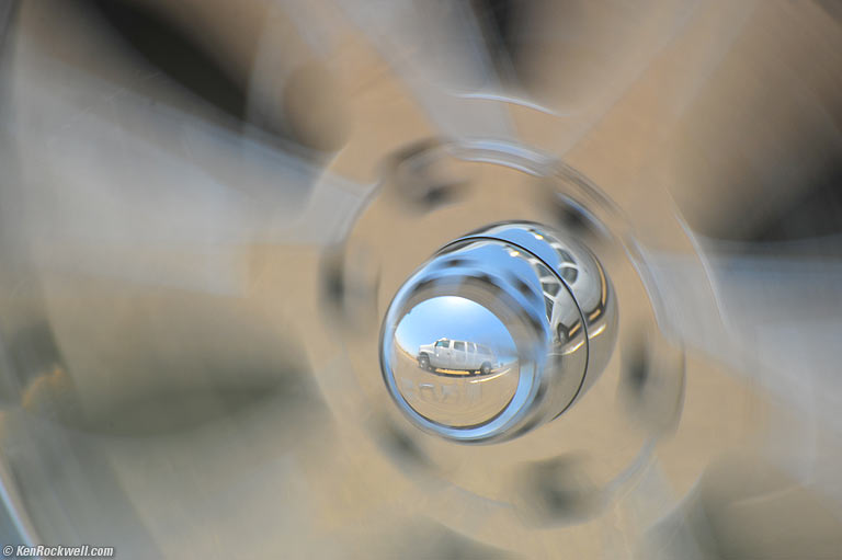 Shiny Wheel, US 101, California, 12:22 PM.