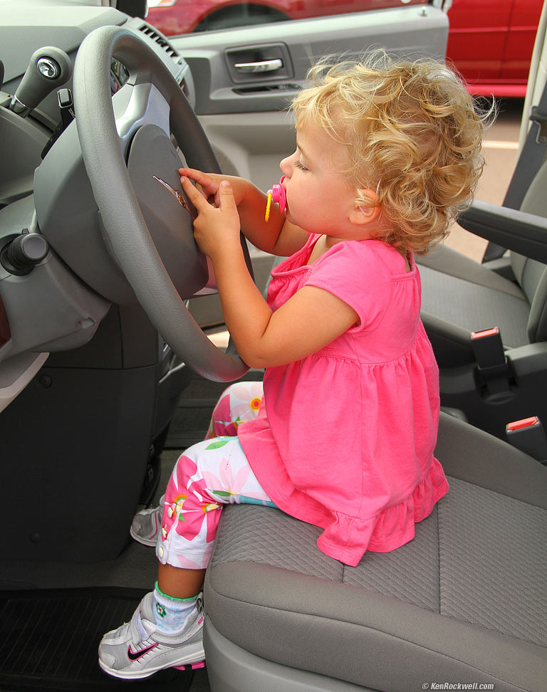 Katie drives the rental car for us in Maui, 1:51 PM.