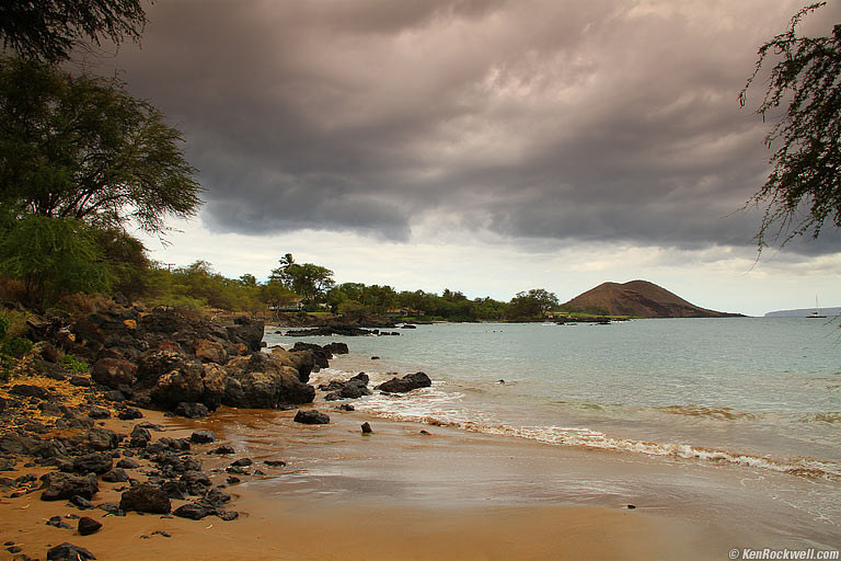 Scary Makena Cove, 2:02 PM.