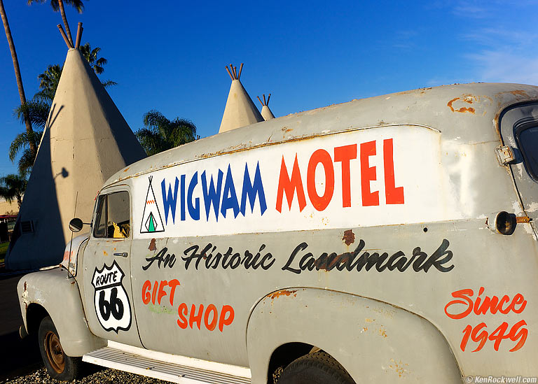 Wig Wam Motel Van