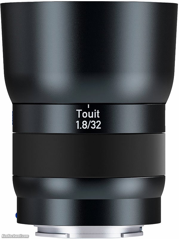 Zeiss 32mm f/1.8 for Sony
