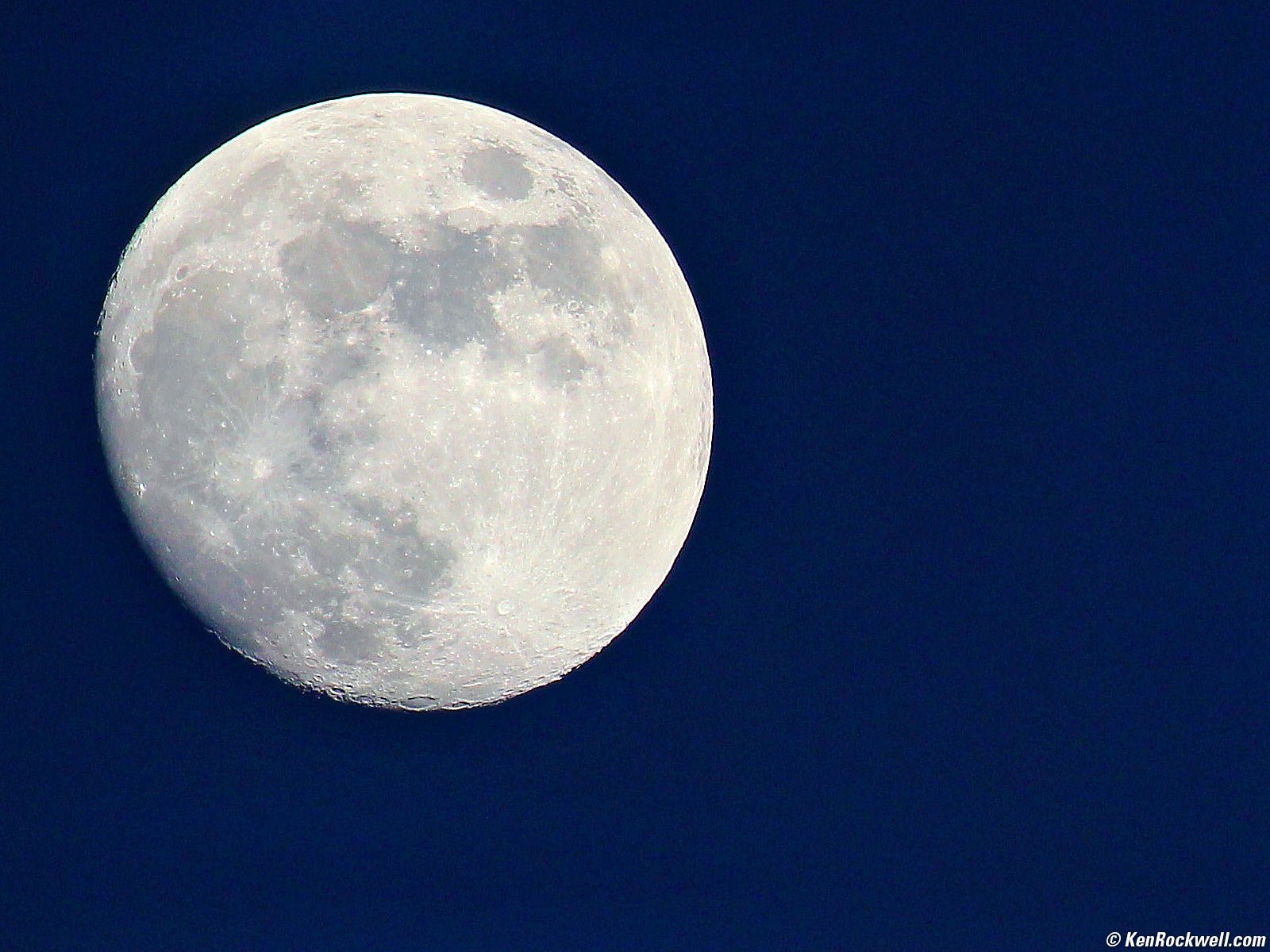 CANON T100 EOS 4000D קובץ תמונה לדוגמא