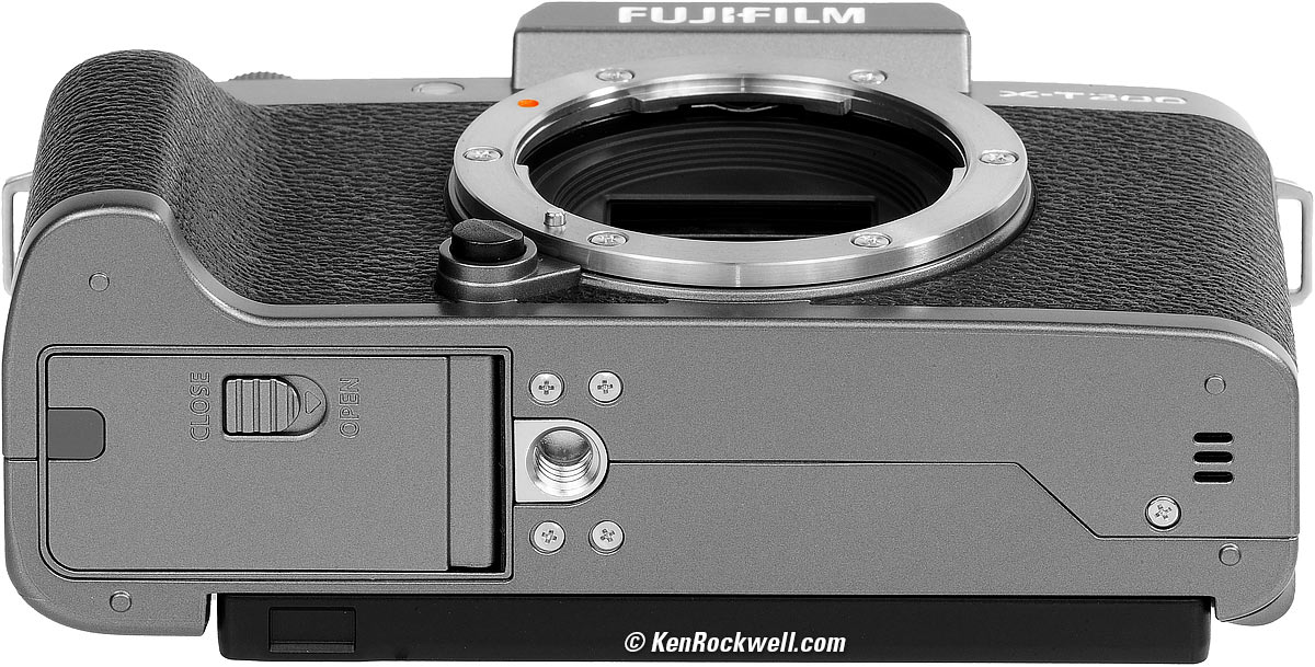 Fuji X-T200 Review