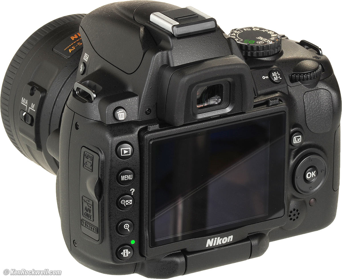 Nikon D5000-
