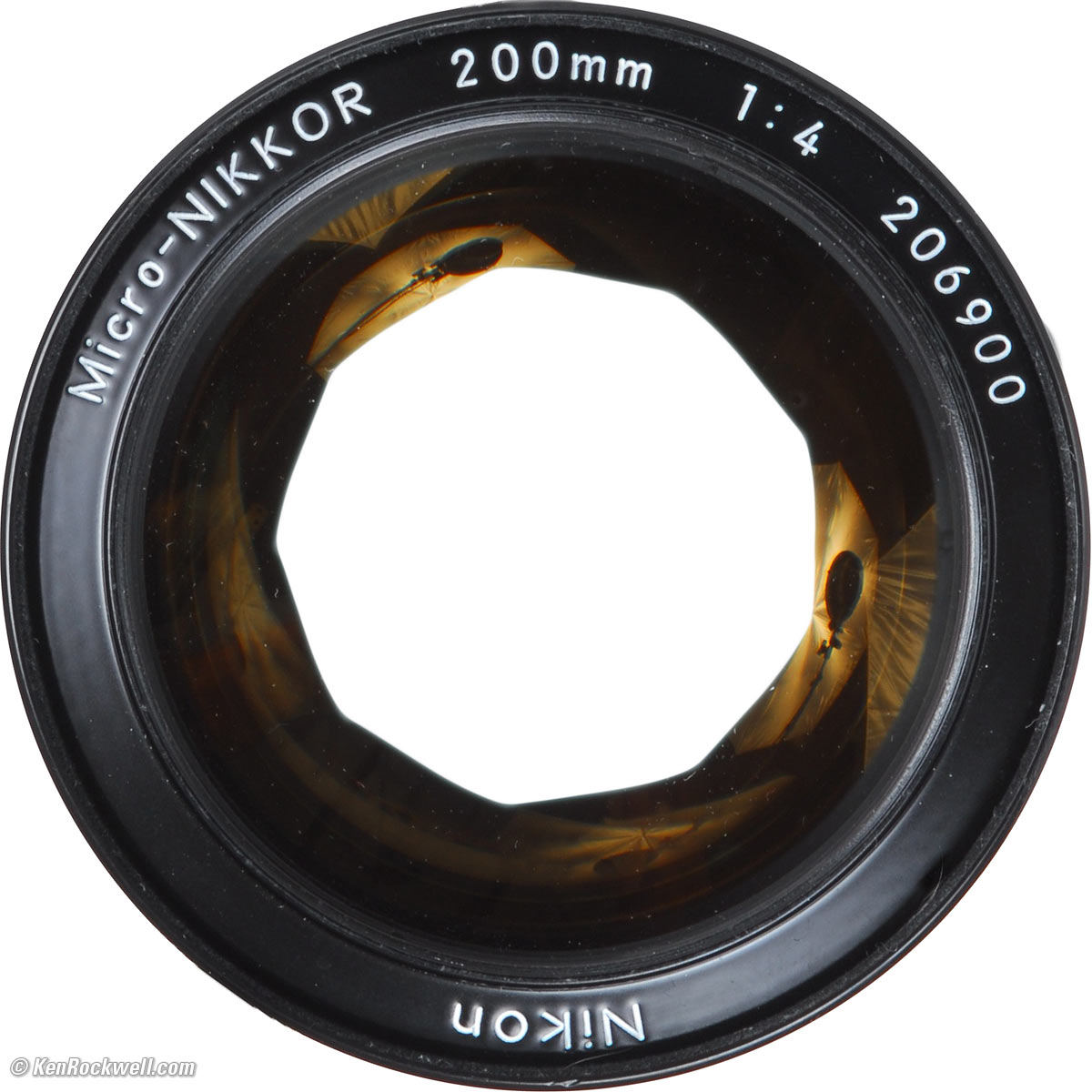 Nikon 200mm f/4 Micro-NIKKOR AI-s
