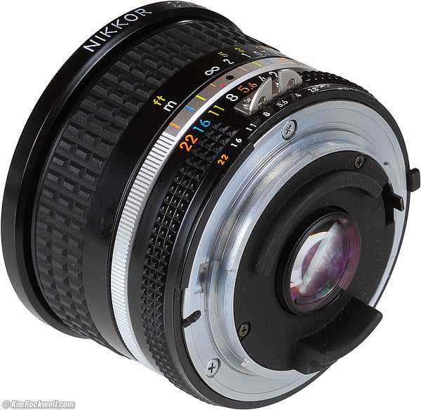 Nikon 20mm f/2.8