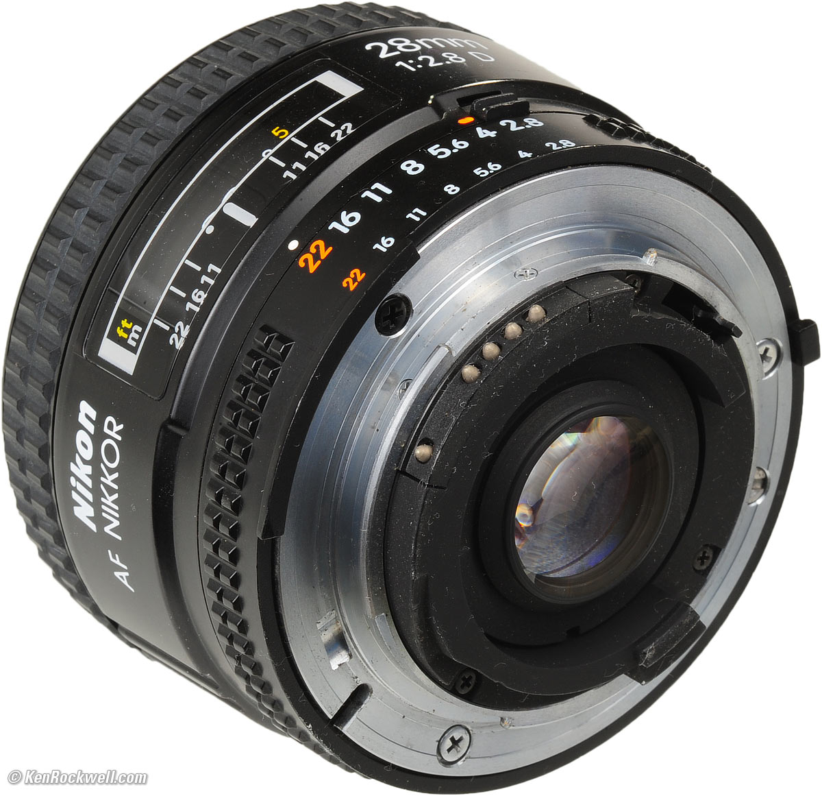 Nikon 28mm f/2.8 AF-D