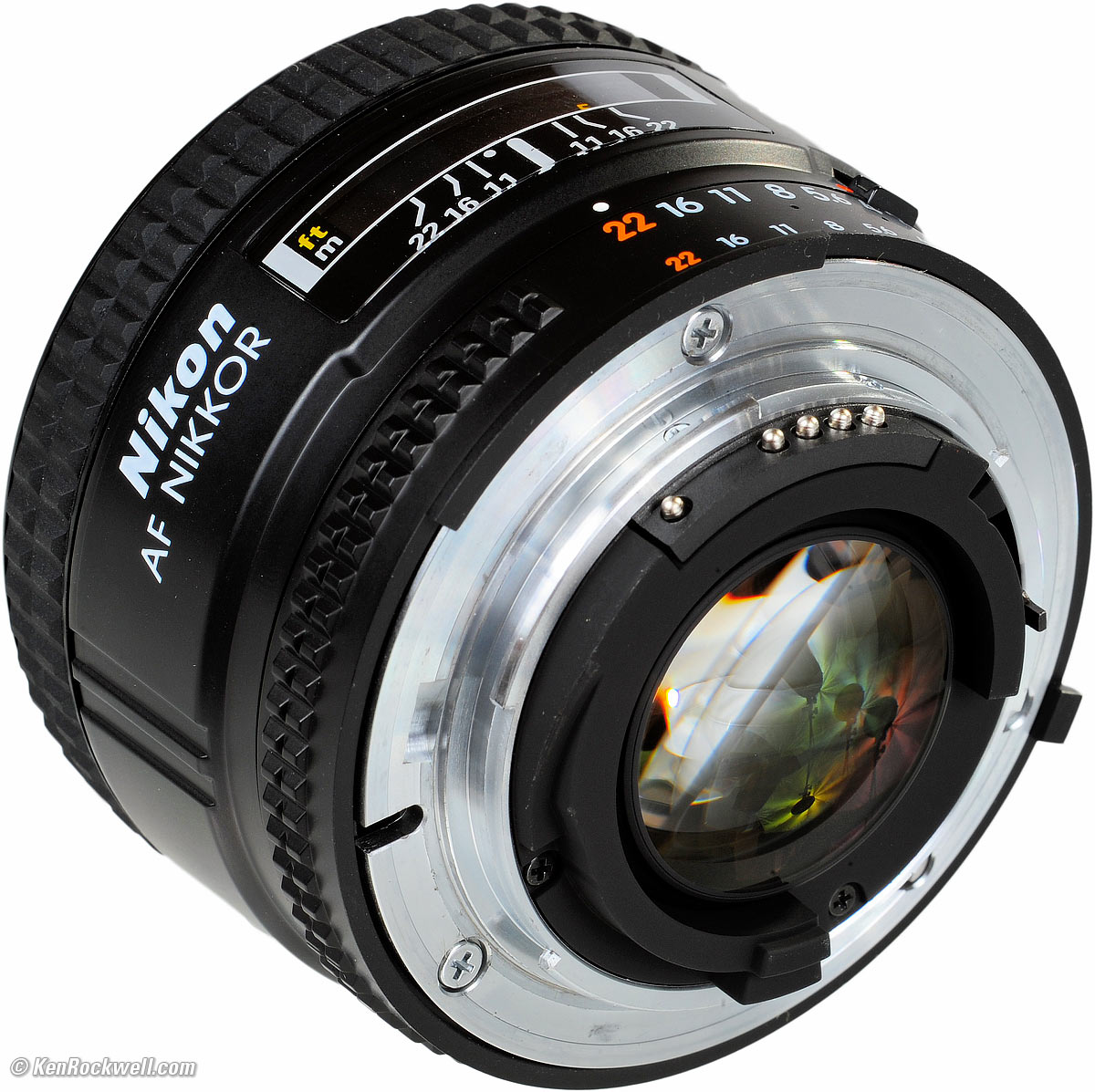 Nikon 35mm f/2 AF-D Review