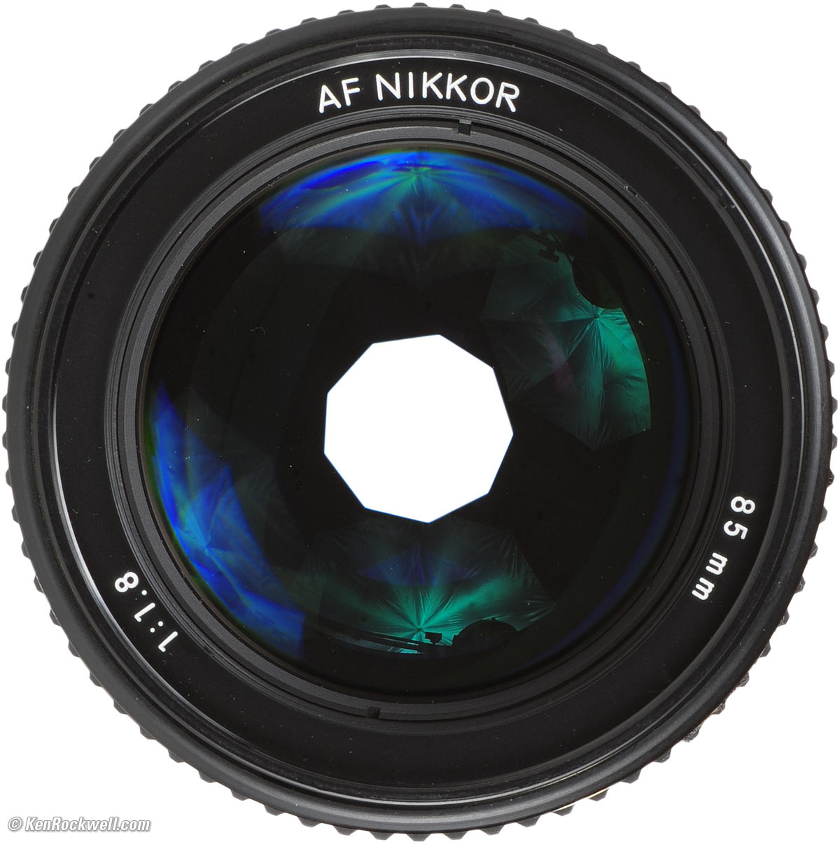 Nikon 85mm f/1.8 AF-D Review