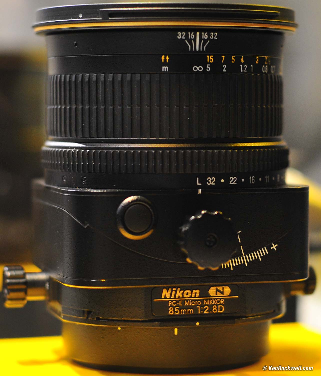 Nikon 85mm f/2.8 PC-E