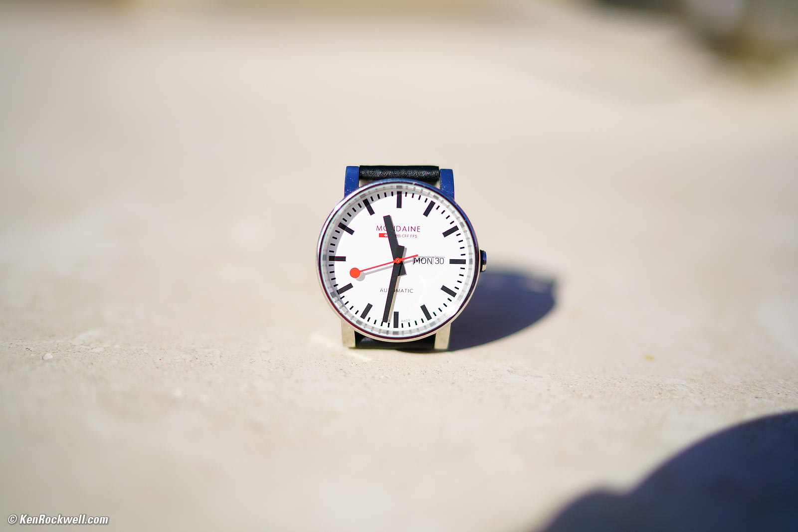 Sony Zeiss 35mm f/1.4 FE macro performance