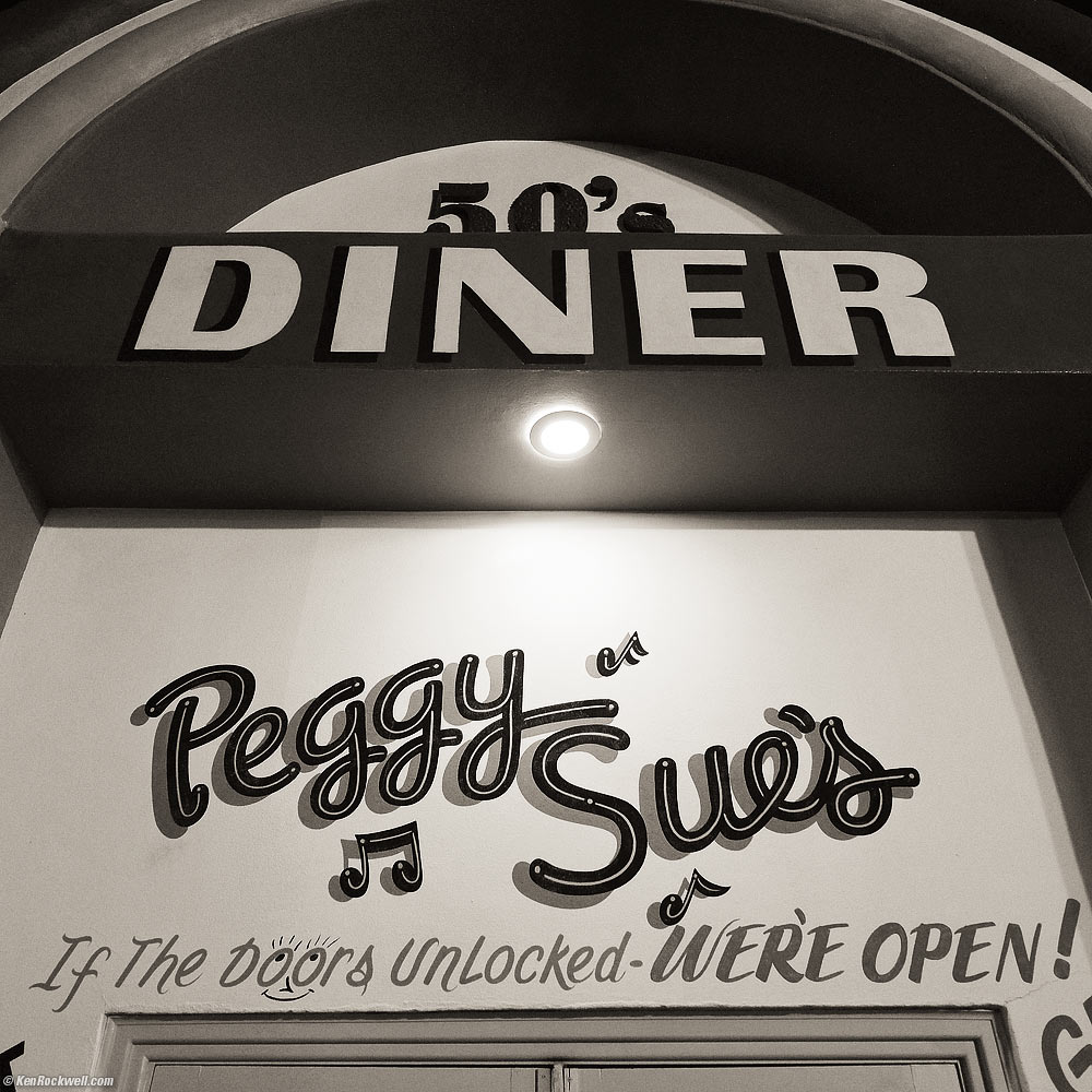Peggy Sue's, Yermo.