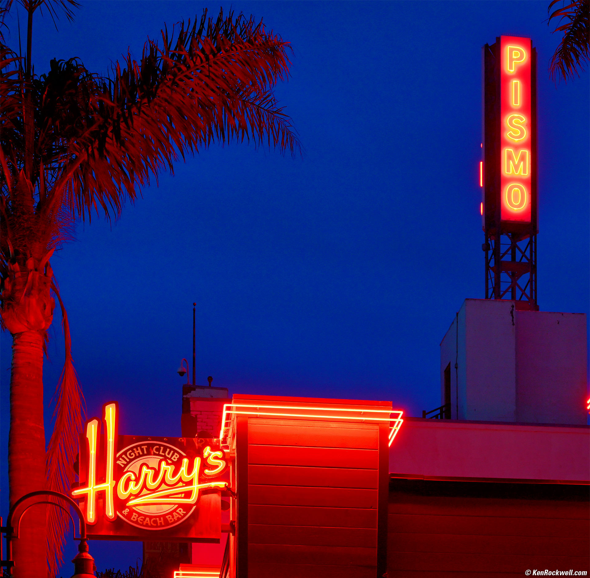Harry's and the Pismo Sign
